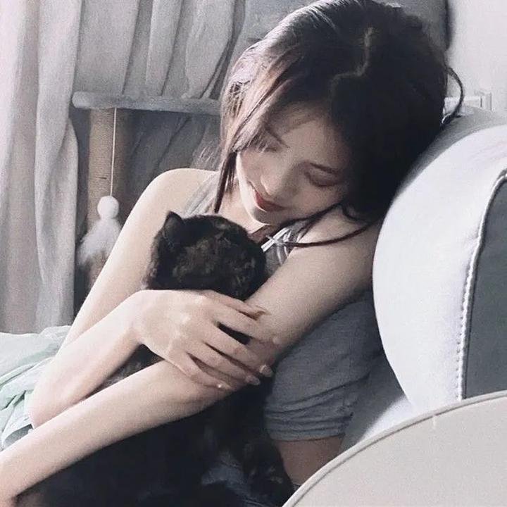 我亲昵而温柔的野兽